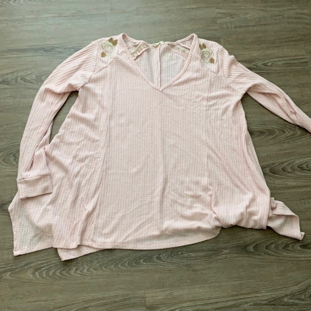 Altar’d state embroidered Flowy top